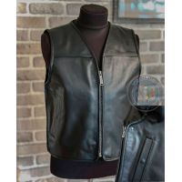 Байкерський шкіряний жилет в стилі МС